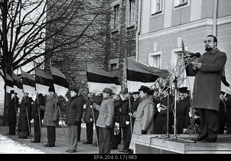 Ceremony of flag heating at Toompea on the 74th anniversary of the Republic of Estonia. On the right Head of the Supreme Council Ülo Nugis.