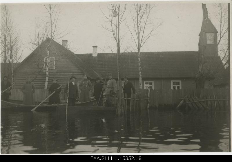 Expedition flooded to the Piirissare in spring 1924, expeditional road to the Lutheran Church