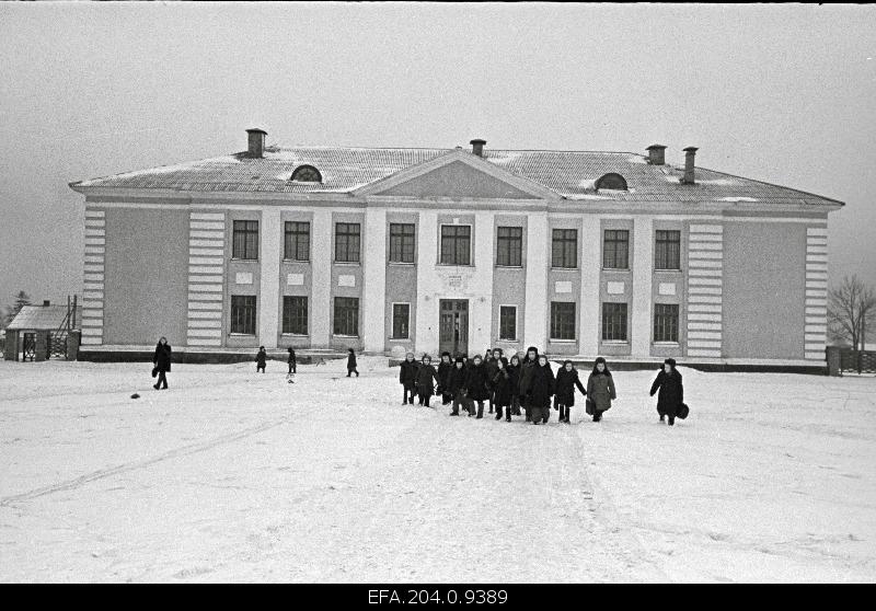 General view of the new school house in Kukrus' workshop.