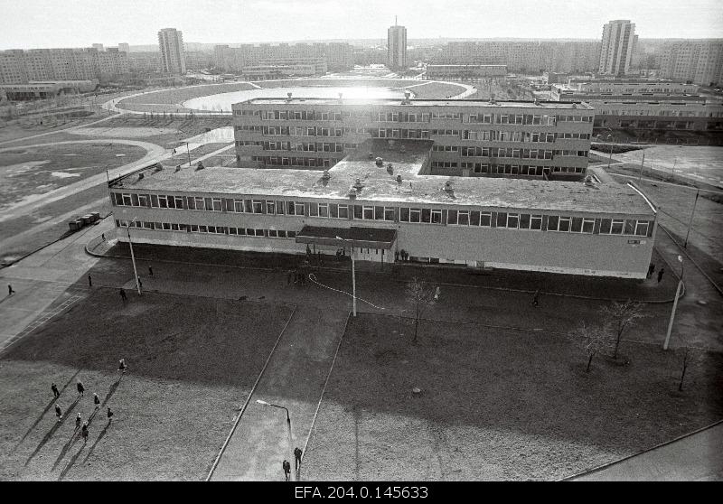 View of Väike-Õismäe school building.