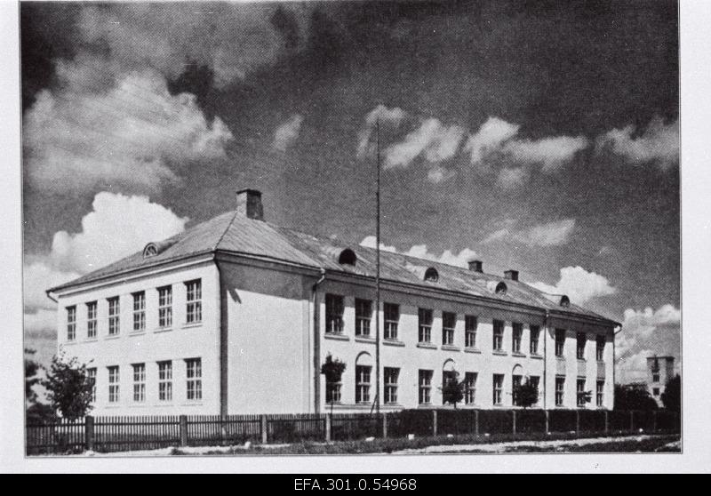 Primary school house in Tapal. Built in 1923, architect t. Mihkelson.