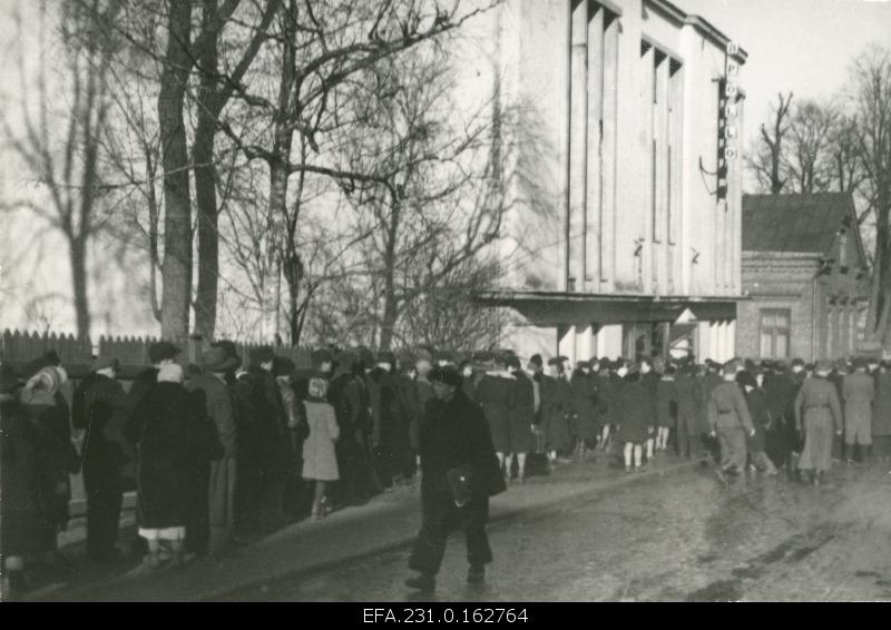 German occupation in Estonia. Ticket order in front of the cinema “Apollo”.