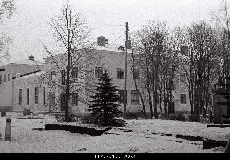 The building of the new cultural house in the dog.