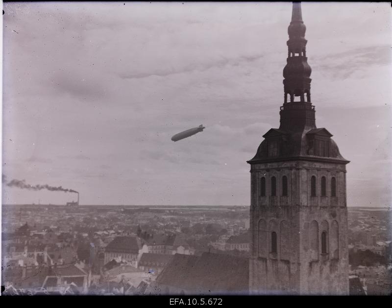 The ceplay Graf Zeppelin over Tallinn.