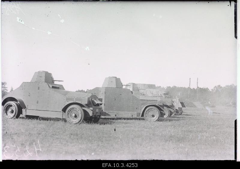 Estonian collar cars.