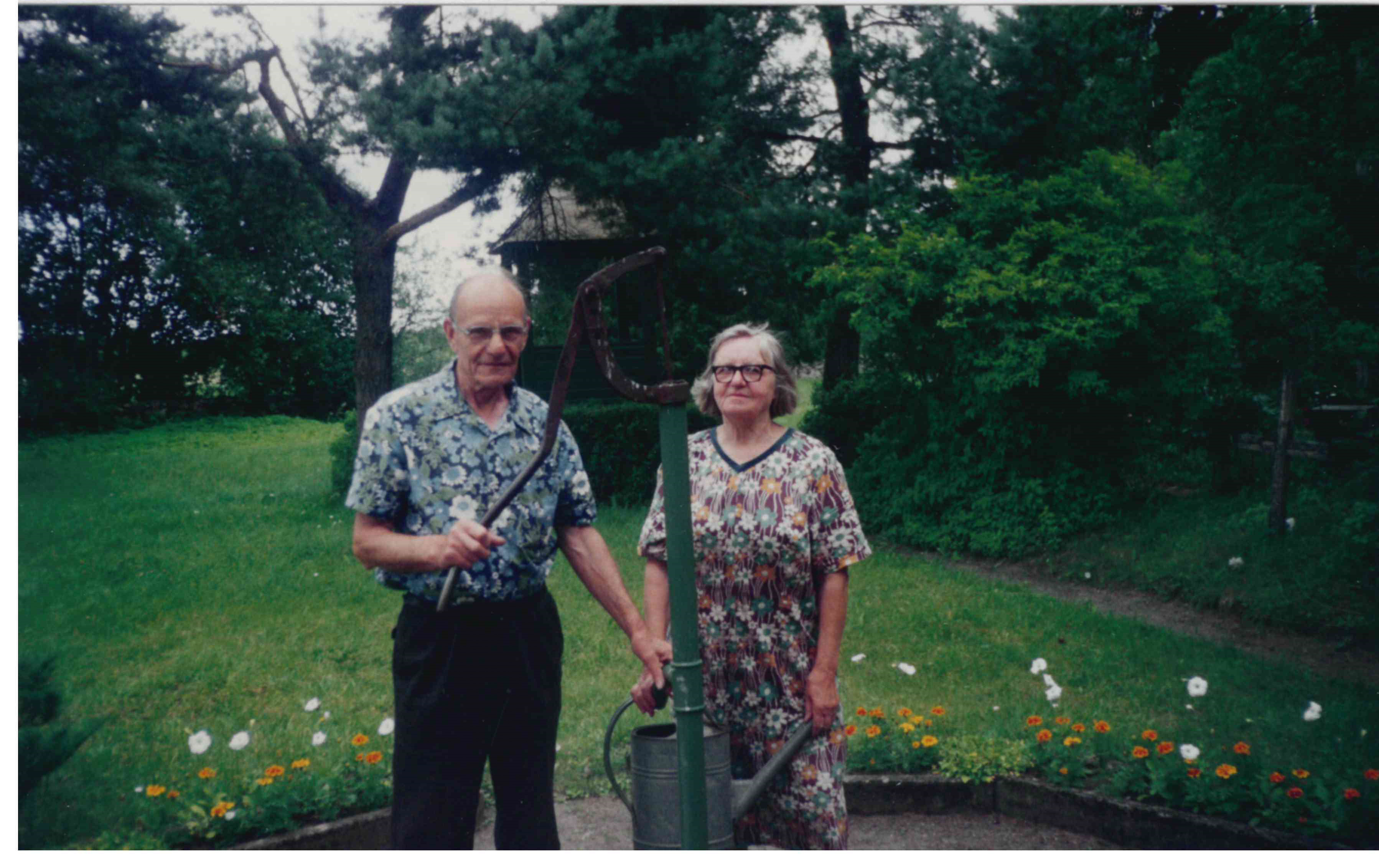 Employees of Taebla rural municipality 1993-1996. Ladyküla cemetery managers Marta and Herman Saareleht