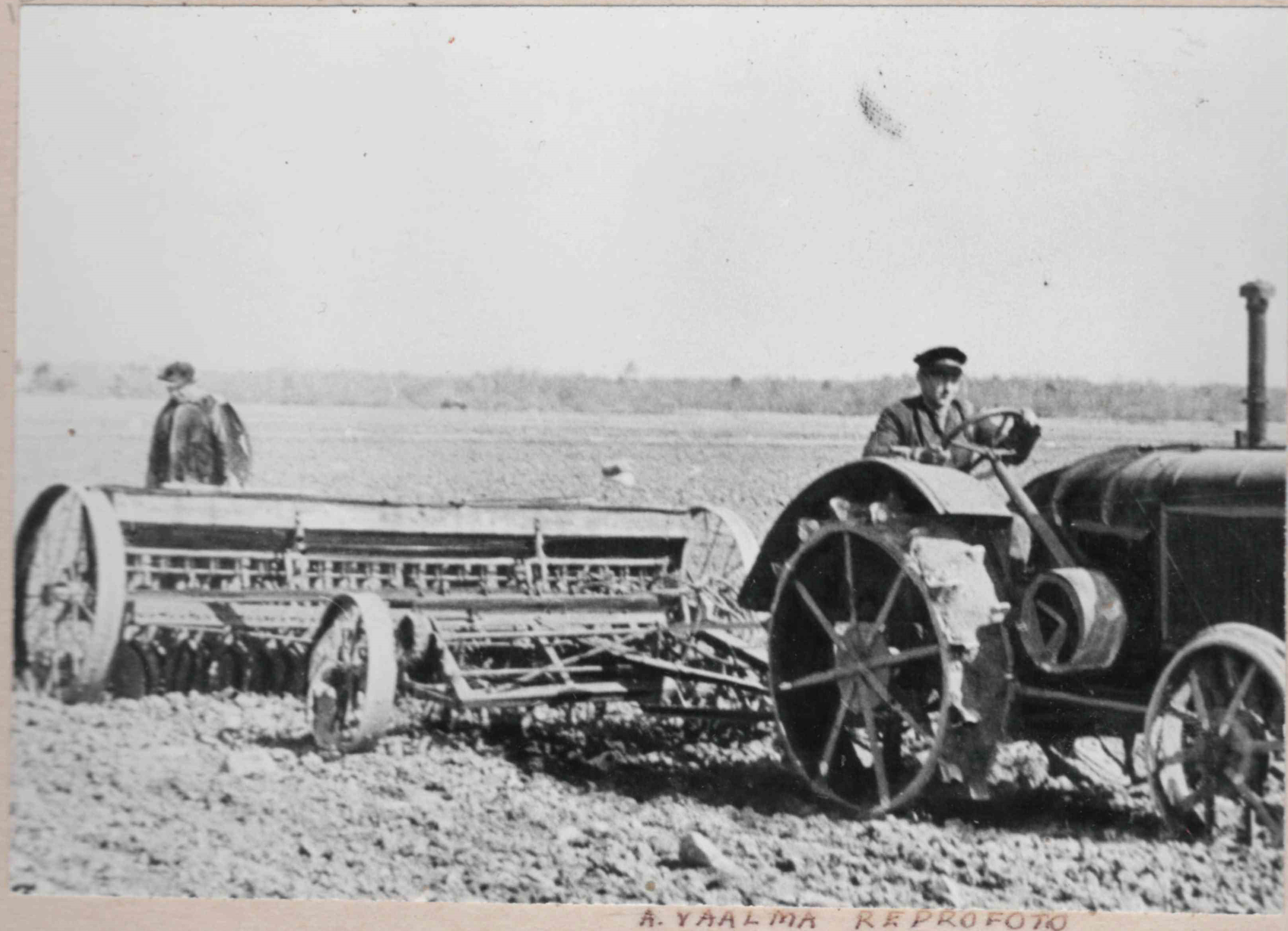 From the tractor Valdek End of the sowing in "Külvaja" collhosis