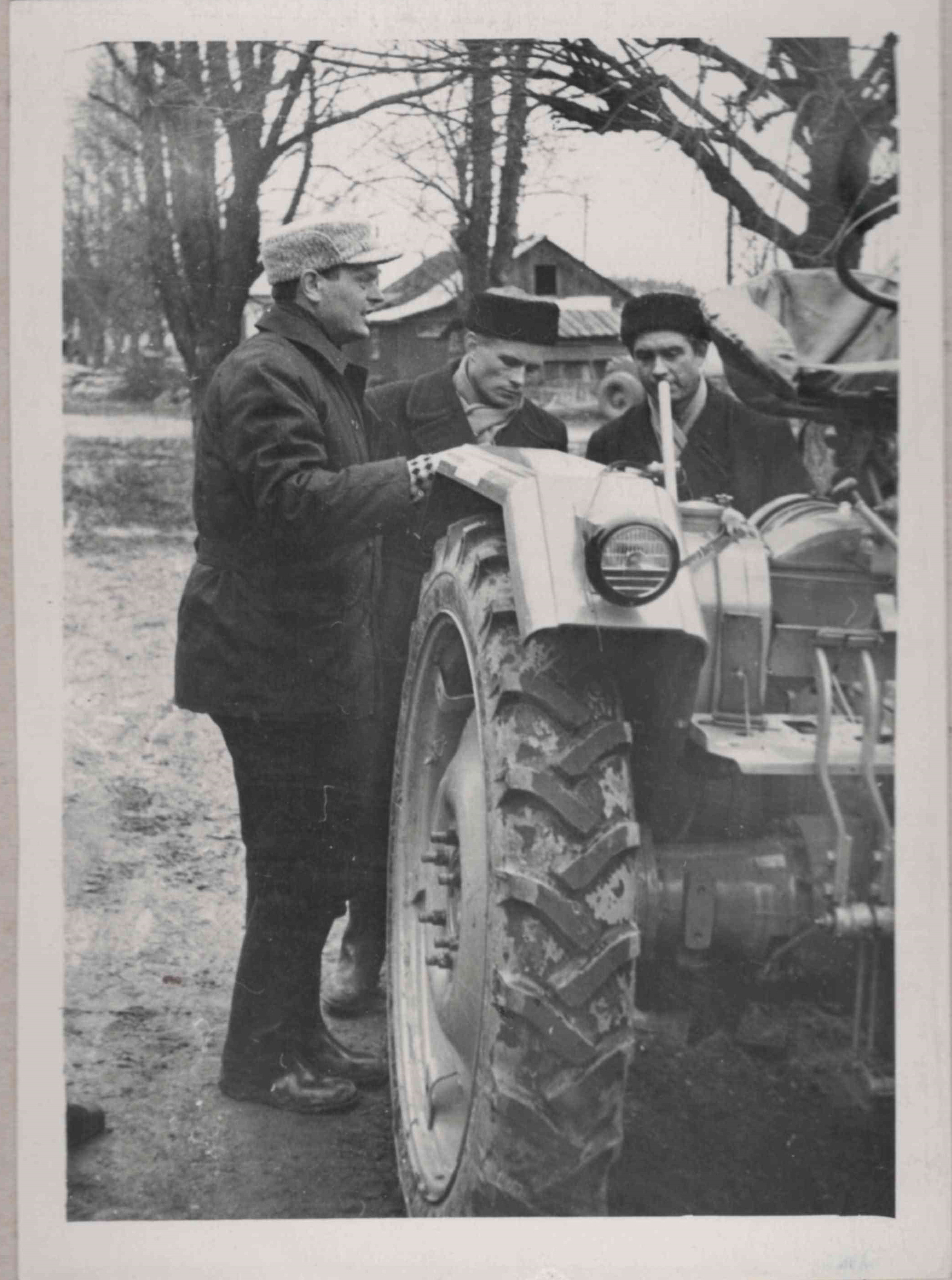 One-day seminar for the introduction of the German DV self-filling sassii RS-0,9. The seminar was conducted by the new technique of senior engineer Rein Pikkel, first from the right