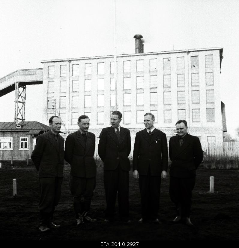 Tootsi Turba Industry National Prize winners J. Pokk, a. Riisma, a. Haluga, R. Veeber and e. Riimand.