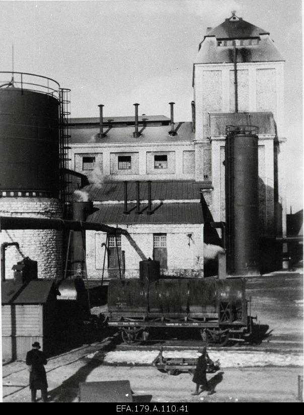 External view of the oil factory in Kohtla-Järve of the state Põllustone industry.