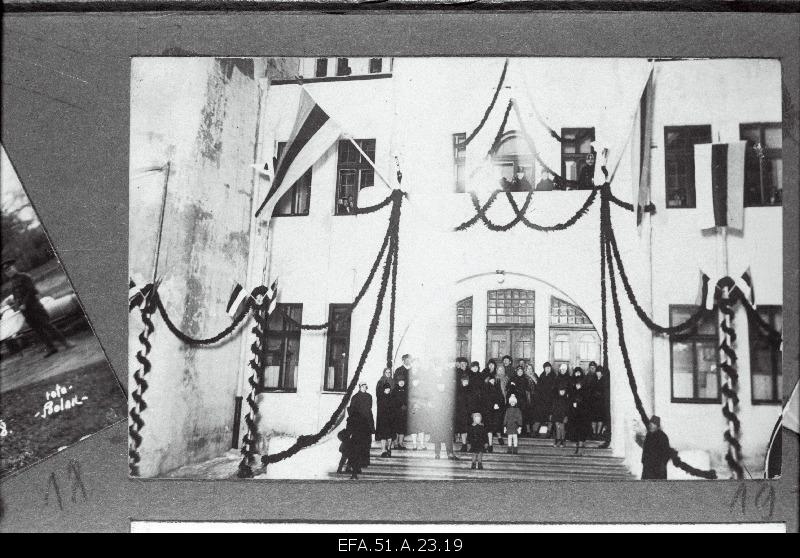 Decorated Endla Theatre House on the anniversary of the Republic of Estonia.