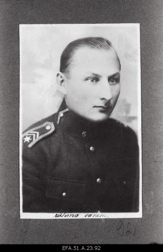6. Senior Chief of the Team of the Solitary Battalion Põder. (there is a younger officer in the picture).