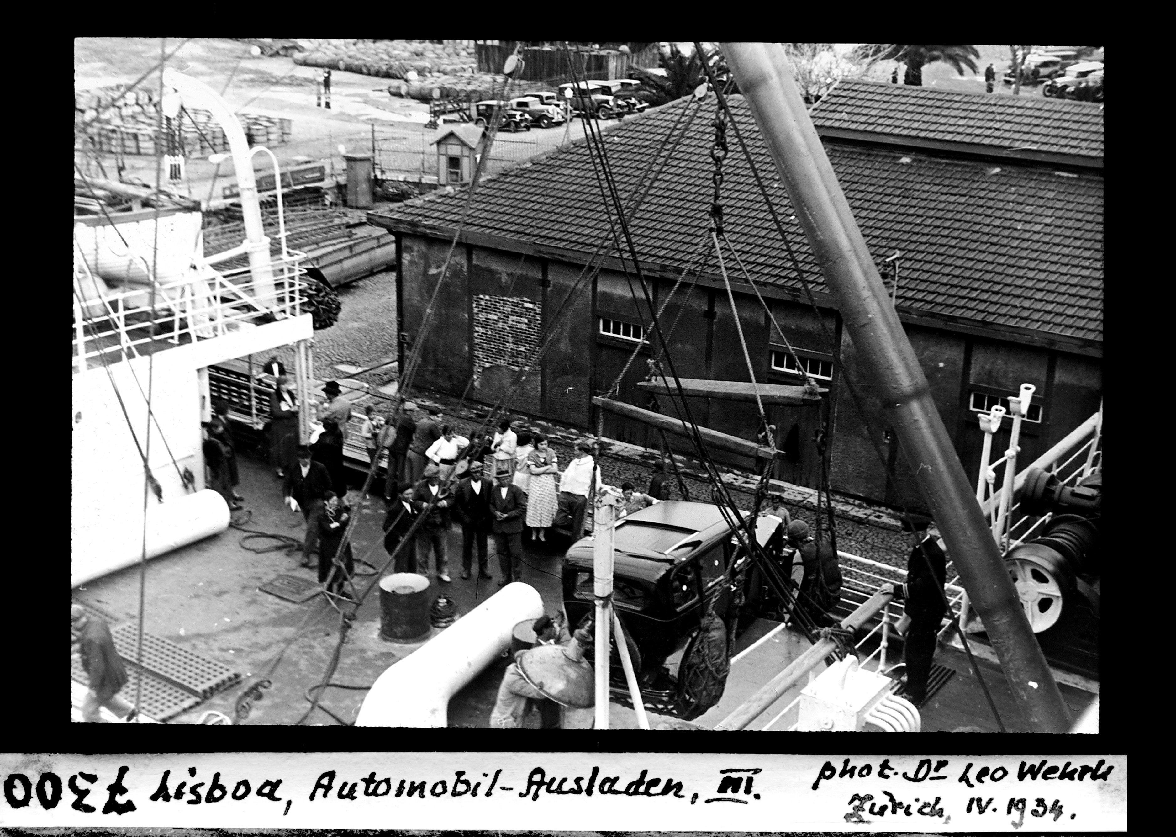 Lisboa, Car Outload III.