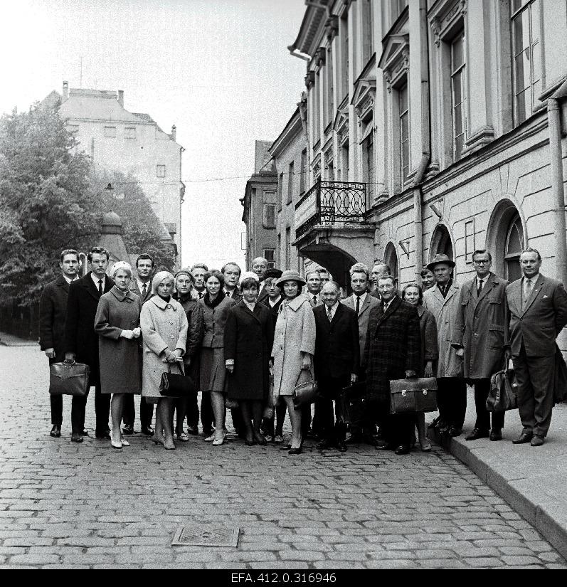 Participants from the seminar of the leaders of the Republican peaotassuring.