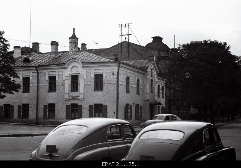 The Workers' House in Tallinn, Vaksali pst. 8 (Praegu Toompuiestee 24) Since the end of 1923, a large part of the work and trade unions of Tallinn was located in this house.