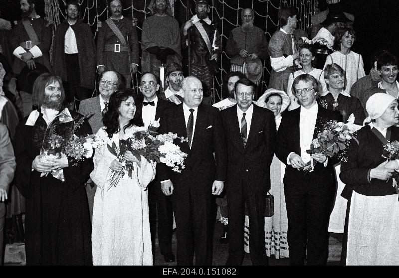 G. Otsa IV Music Days received by composer Eduard Tubina's sons Rein and Eino Tubin (I row from left 3 and 4) After the performance of the teacher of e. Tubina opera Reigi in Rat Estonia. I row from left 2. Marika Eensalu, 5th director Paul Mägi; 2nd row left 1st writer Jaan Kross, 2. Rat Estonia chief executive officer Arne Mikk.