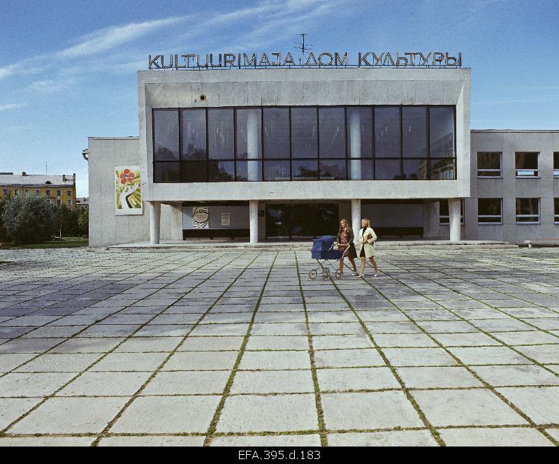 View of Narva Cultural House.