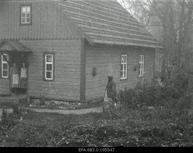 Audaku leprosorium, patients in front of their home.