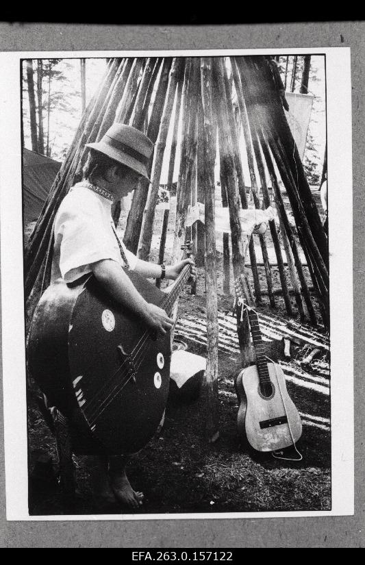 Eesti NSV komsomoliaktiivi XVI kokkutulek Trepimäel.