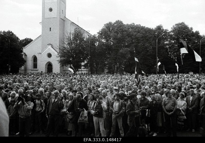 People in the Freedom Square in the Baltic Freedom Square, Molotov - Ribbentrop Pact was signed on the 51st anniversary.
