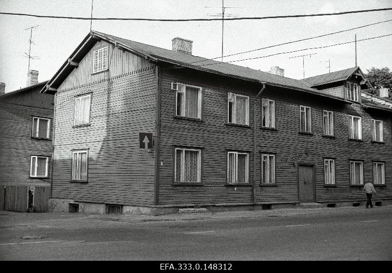 View of the building Tööstuse Street 40.