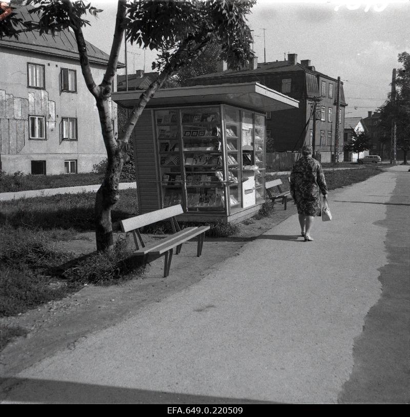 View of the newspaper kiosk on K. Marx (Sõle) Street.