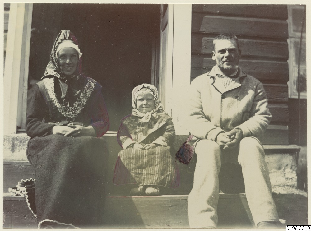 Barn, Quinna, man, familj [? ], photographer, photograph@eng - 0199.0019 - 1908 [?]