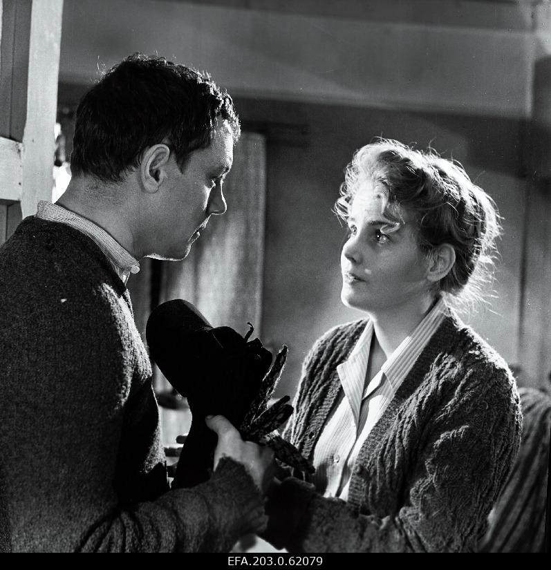 The film studio "Tallinnfilm" play film "From the evening to the morning", Griša- Krill Lavrov, Salme- Viiu Härm.