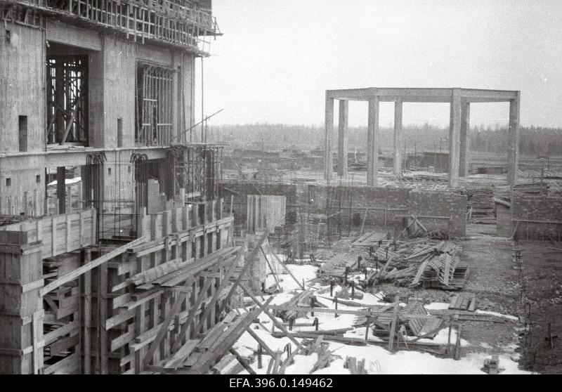 Construction of the foundation of the boiler house of the power plant of Ahtme stone mining.