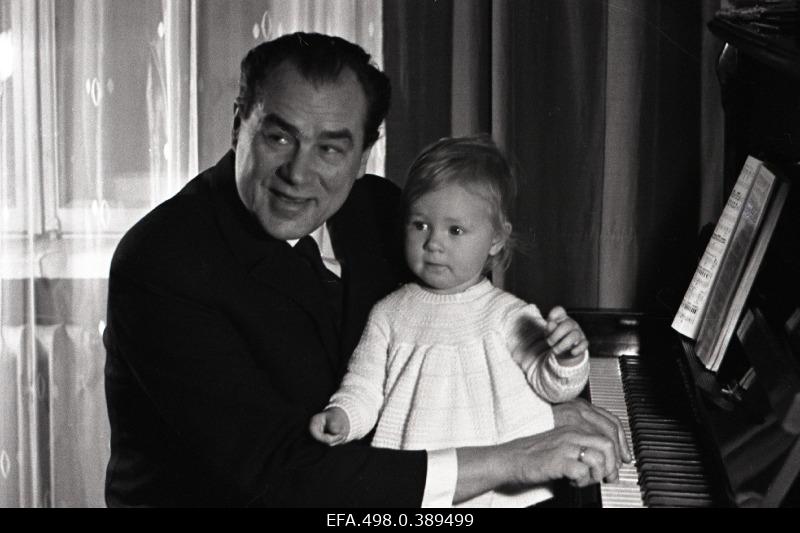 Georg Ots with her daughter Marianne.