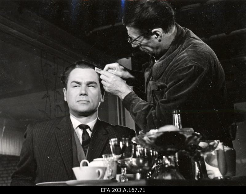 The film studio Tallinn film in the game film The occasional meeting of Georg Otsa on Laigo was performed before the start of the films.