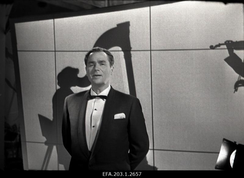 The Soviet Union's folk artist Georg Ots Laigo film studio Tallinn Film in the game film The occasional meeting.