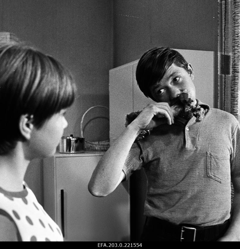 Cader from the Tallinn film game "Viini postmark".