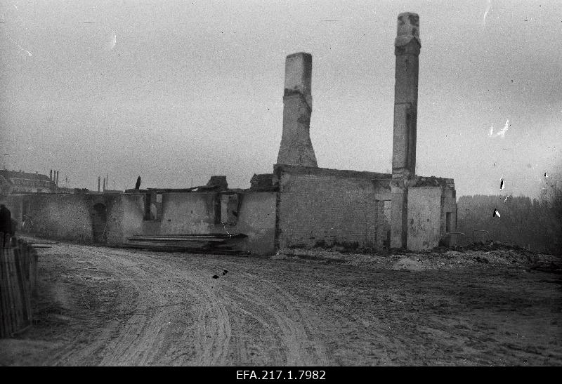 The ruins of the flour mill in Vaoküla.