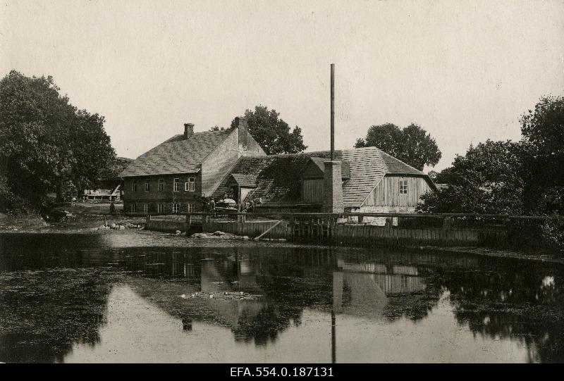 Ehavere swimming pool and Amme River Pais Lake.