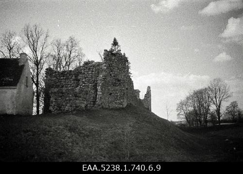 Ruins of Karksi castle, view from the east