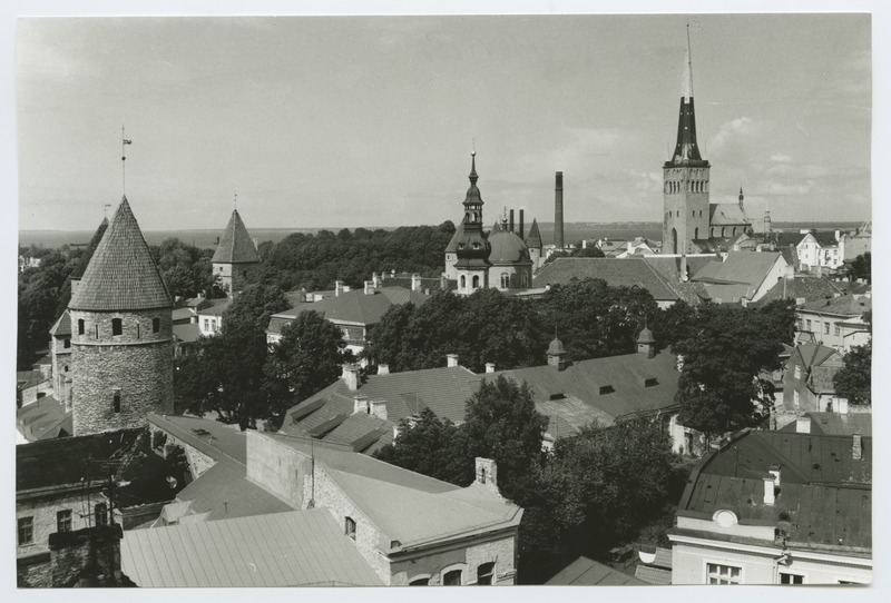 Tallinn. View from Toompea towards the church of Oleviste