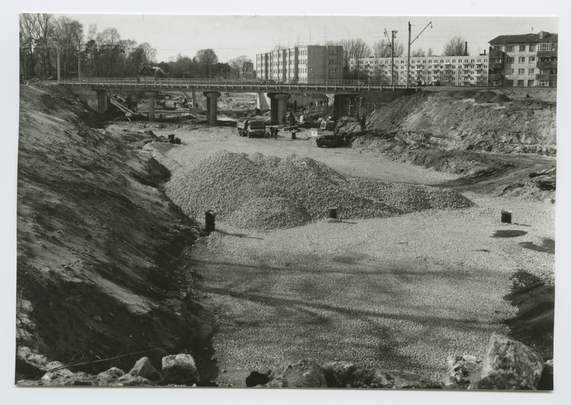 Tallinn. Tammsaare road extension on Järvel. View of road construction by Pärnu mnt