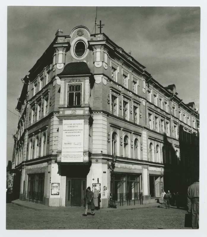 Tallinn. Building at the corner of Russian and Viru tn. View from the Old Market