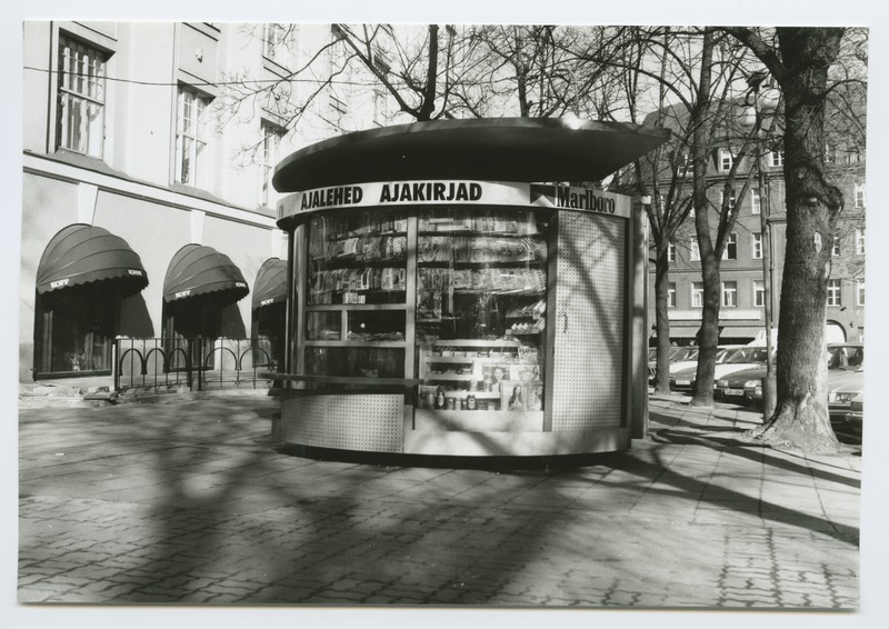 Tallinn. Newspaper kiosk in the area between the church of Jaan and the Old Postimaja