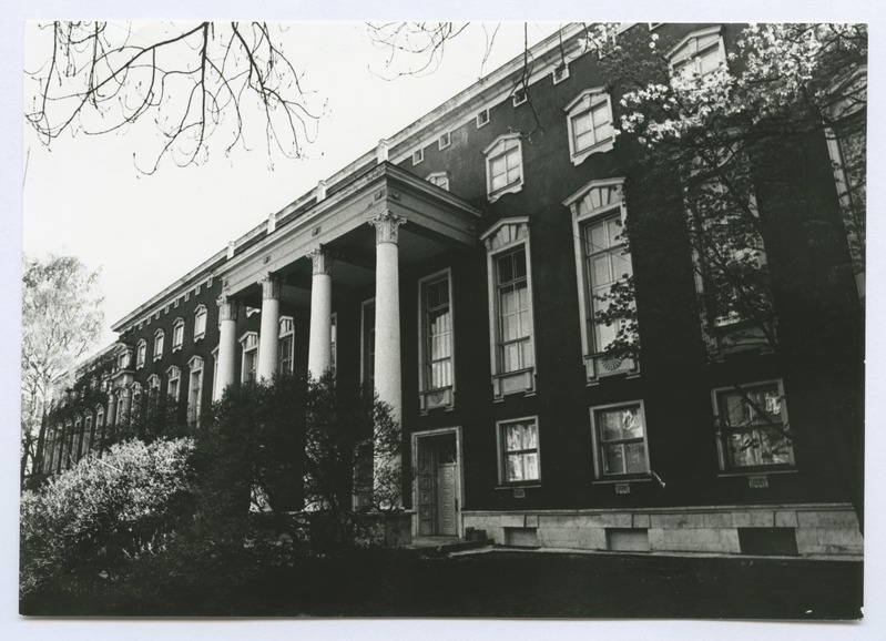 View of the building in Sakala tn. 3.