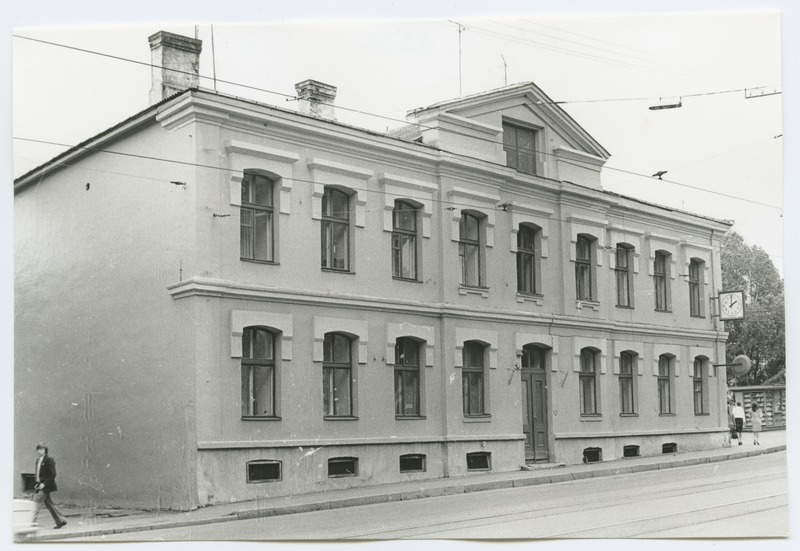 Double stone house, Pärnu highway 37.