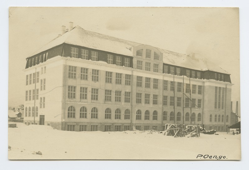 External view of the 21st Tallinn School (Raua Street School).