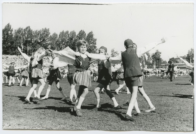 Children's Song and Dance Festival in Tallinn 1977 (14pcs)