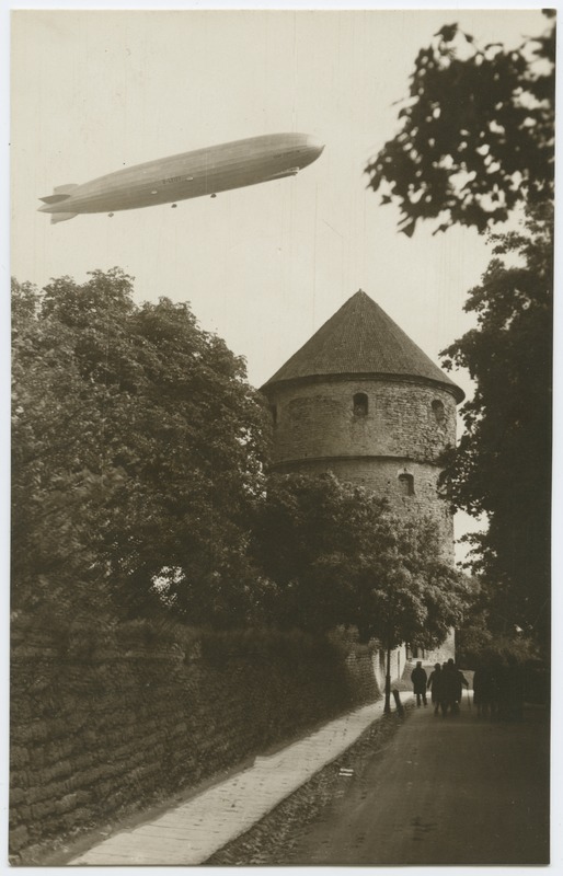 Tallinn. German Aircraft Zeppelin Kiek in de Kök