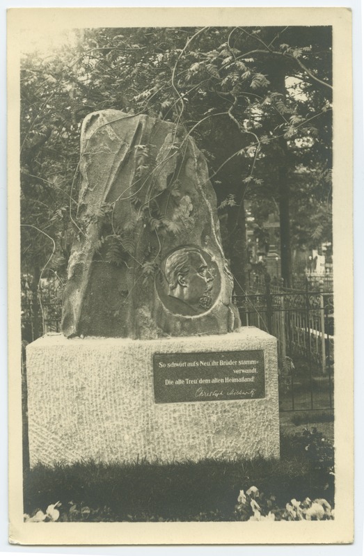 Hauamonument, for Chr.Mikkwitz in the Kopli graveyard.