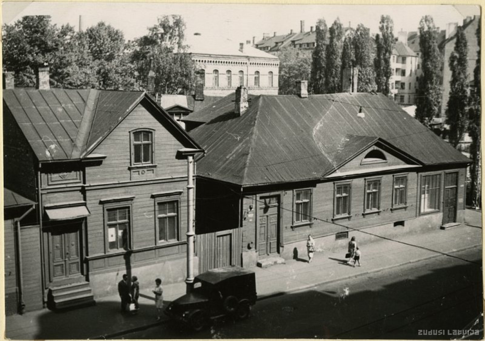 Riga. Wooden buildings in Brīvības iela 79 and 81