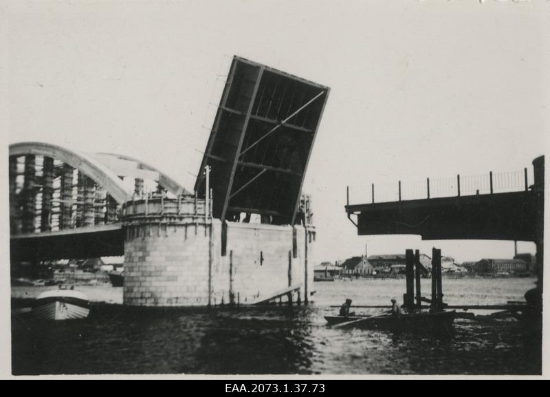 Construction of Pärnu Suursilla, testing of bridge valve