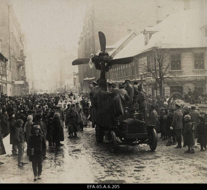 The funeral procession of an unknown Russian pilot.