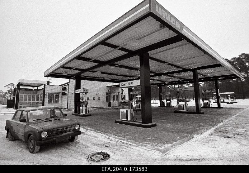 Lake gas station.
